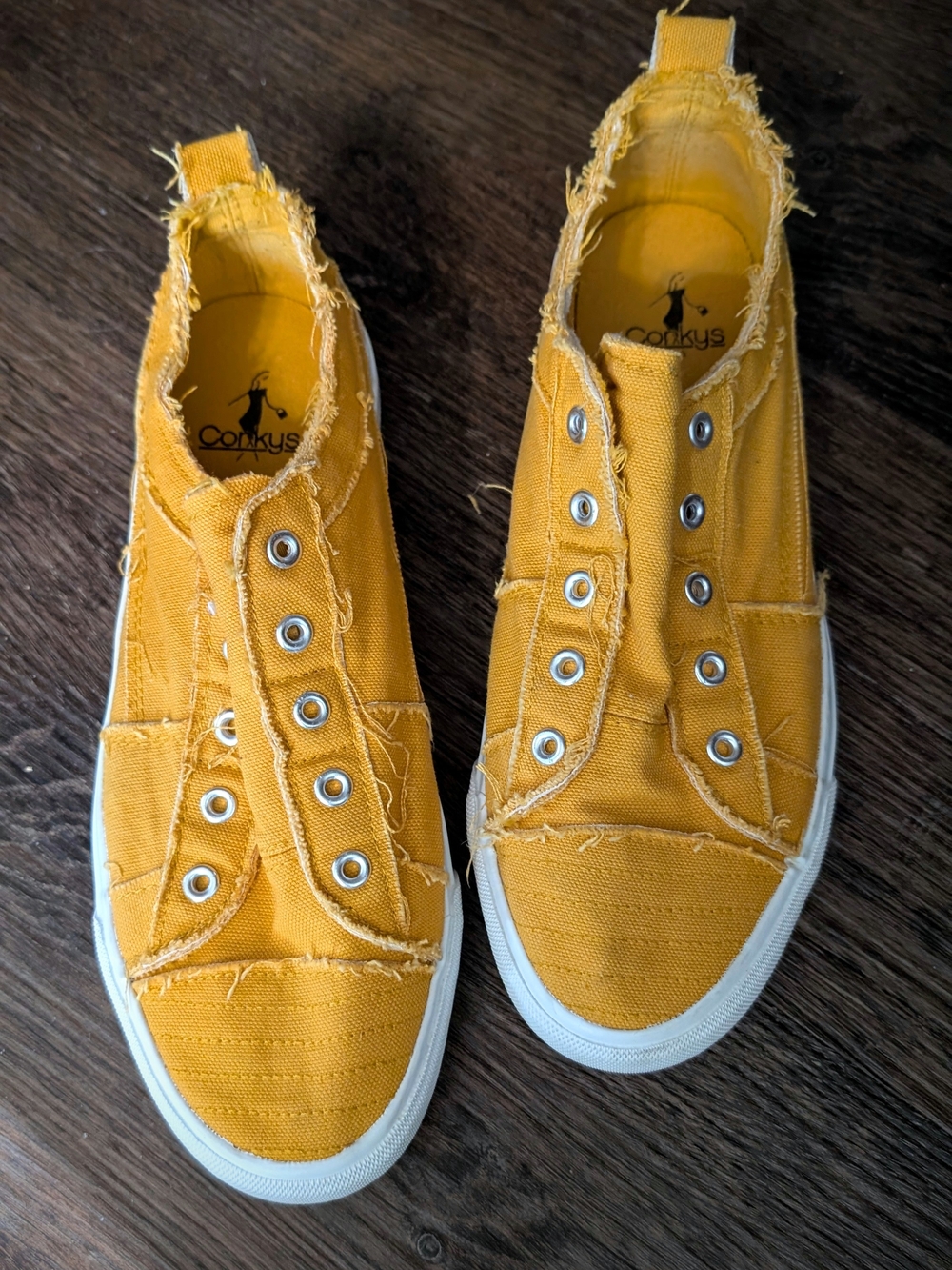 Corkys Babalu Yellow Distressed Canvas Slip-On Sneakers Size 10